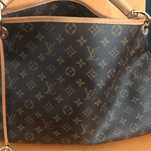 Large Artsy - Picture 2 of 8